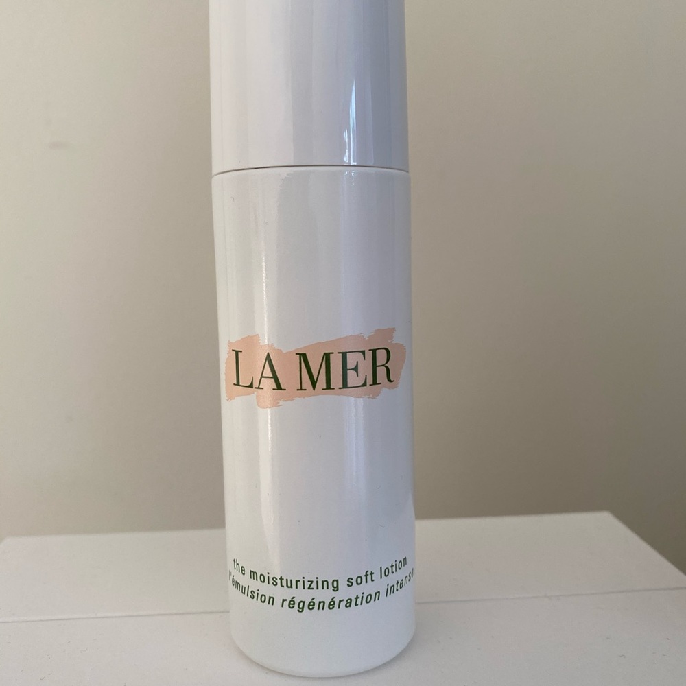 La Mer Soft Lotion (at least 75% full) + samples